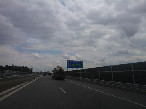 Километровая колонна бронетехники США зашла на Украину из Польши Километровая колонна бронетехники США зашла на Украину из Польши