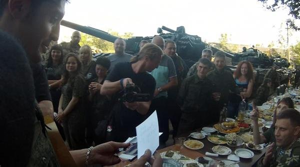 На 35-м дне рождения разжалованного и убитого Гиви На 35-м дне рождения разжалованного и убитого Гиви