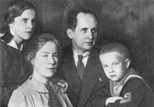 Павел Сухой, конструктор, который всё успел Павел Сухой, конструктор, который всё успел