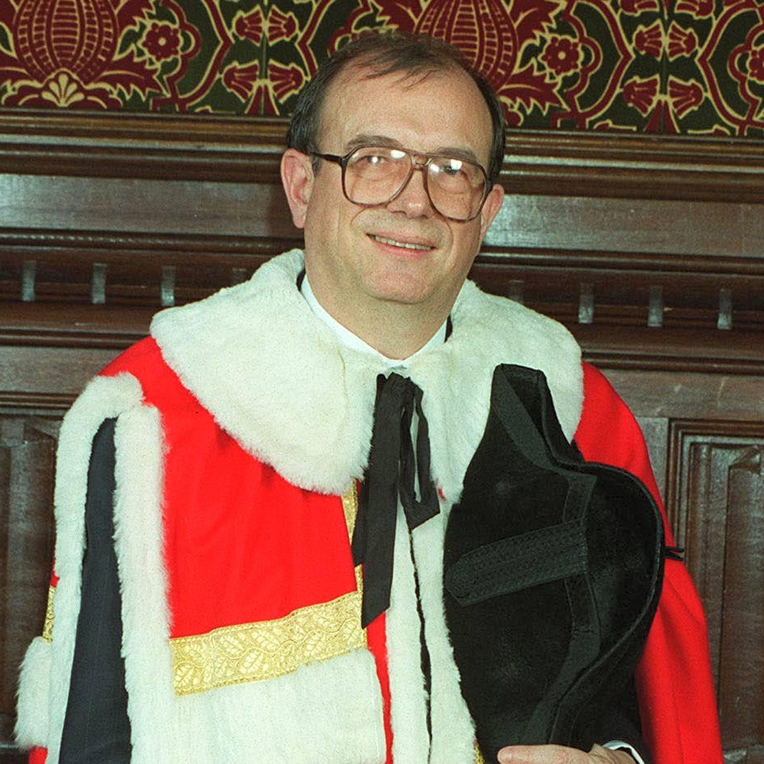 Вице-спикер Палаты лордов ушел из-за видео, где он нюхает кокаин с проститутками Вице-спикер Палаты лордов ушел из-за видео, где он нюхает кокаин с проститутками