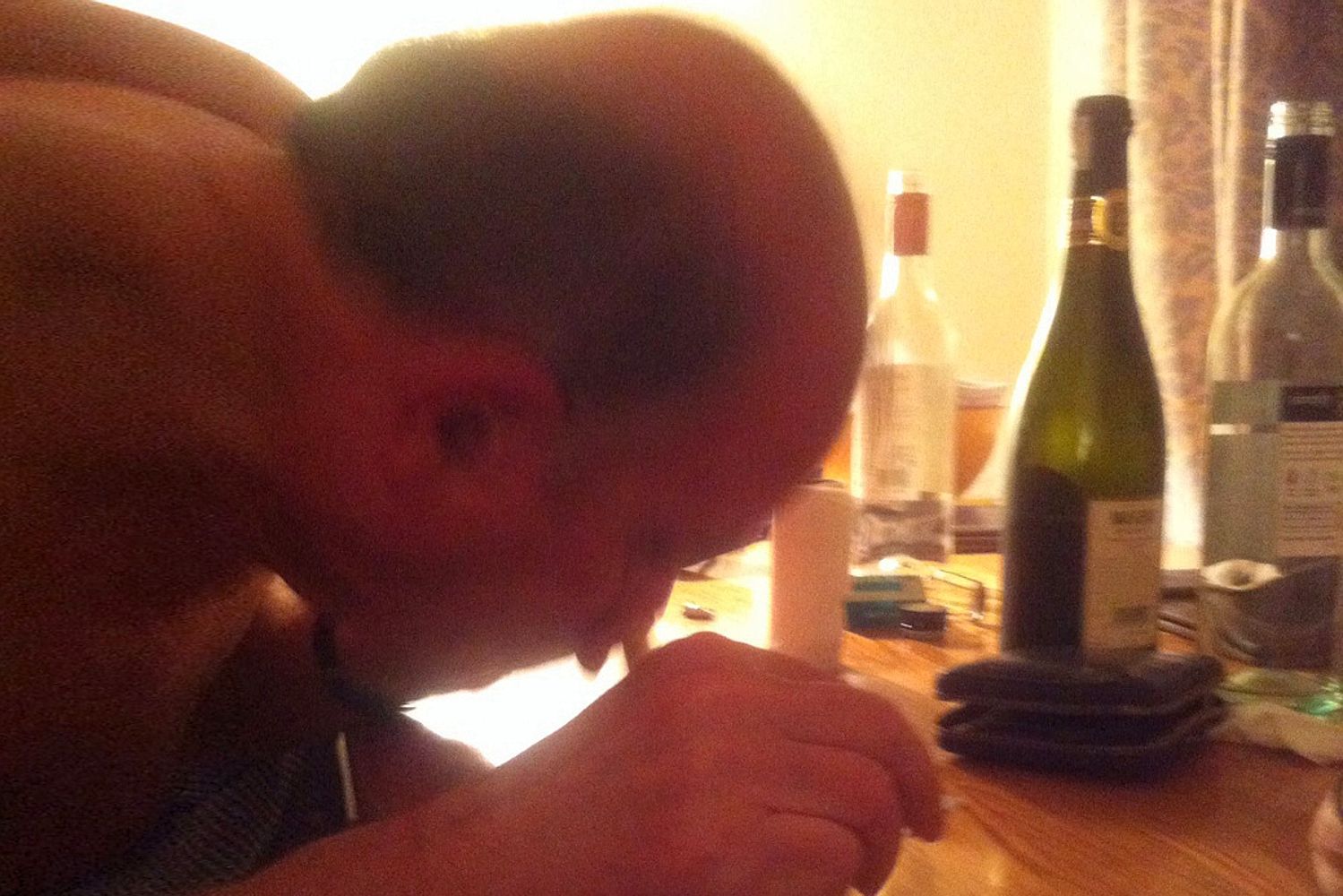 Вице-спикер Палаты лордов ушел из-за видео, где он нюхает кокаин с проститутками Вице-спикер Палаты лордов ушел из-за видео, где он нюхает кокаин с проститутками