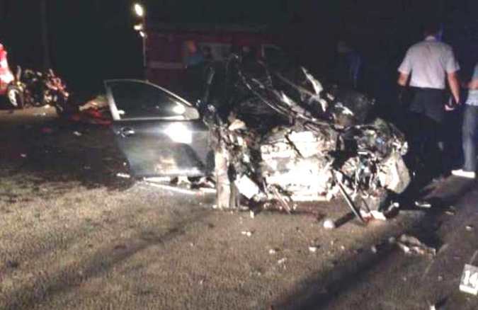 В ДТП с участием главы Конституционного суда Украины погибла семья с детьми В ДТП с участием главы Конституционного суда Украины погибла семья с детьми