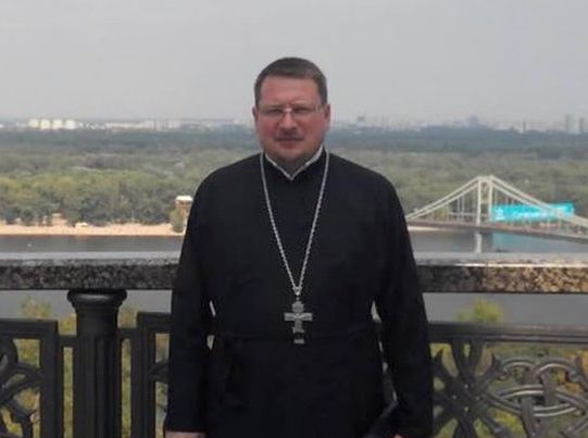 Скончался священник, в которого в Киеве стреляли неизвестные Скончался священник, в которого в Киеве стреляли неизвестные