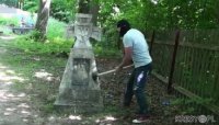 «Полякам, погибшим от бандеровских выродков» — в Польше меняют таблички на памятниках УПА