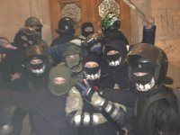 Правосек, отстреливший пальцы ополченцу оказался фашист из Харькова Руслан Качмала