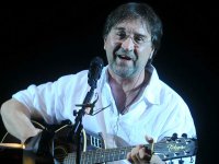 Шевчук и Бутусов записали композицию на украинском языке с группой "Сонце-Хмари"