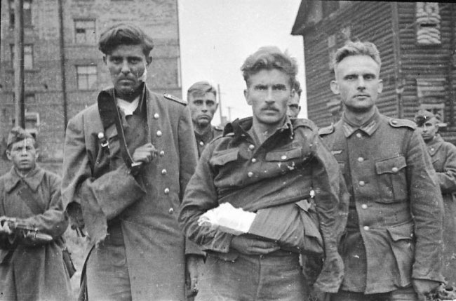 Фашистов погибло больше красноармейцев