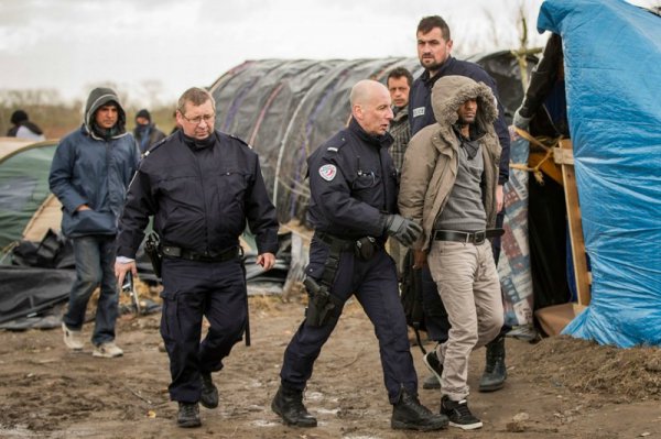 Кошки-мышки нелегалов с французской полицией