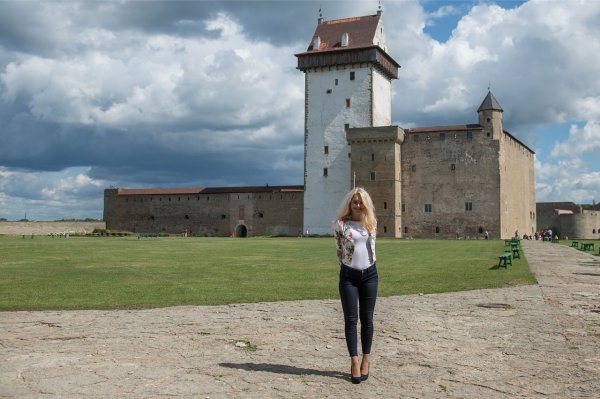 Эксперимент: можно ли в Нарве обойтись только эстонским языком