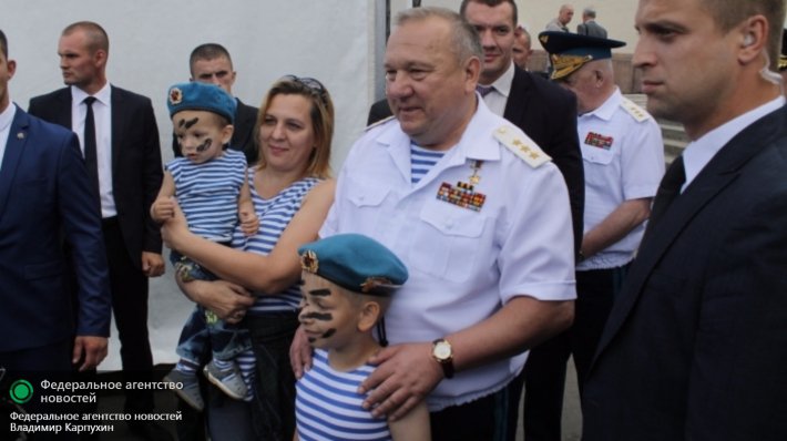 «Вежливыми людьми» в Крыму были русские десантники — Шаманов «Вежливыми людьми» в Крыму были русские десантники — Шаманов