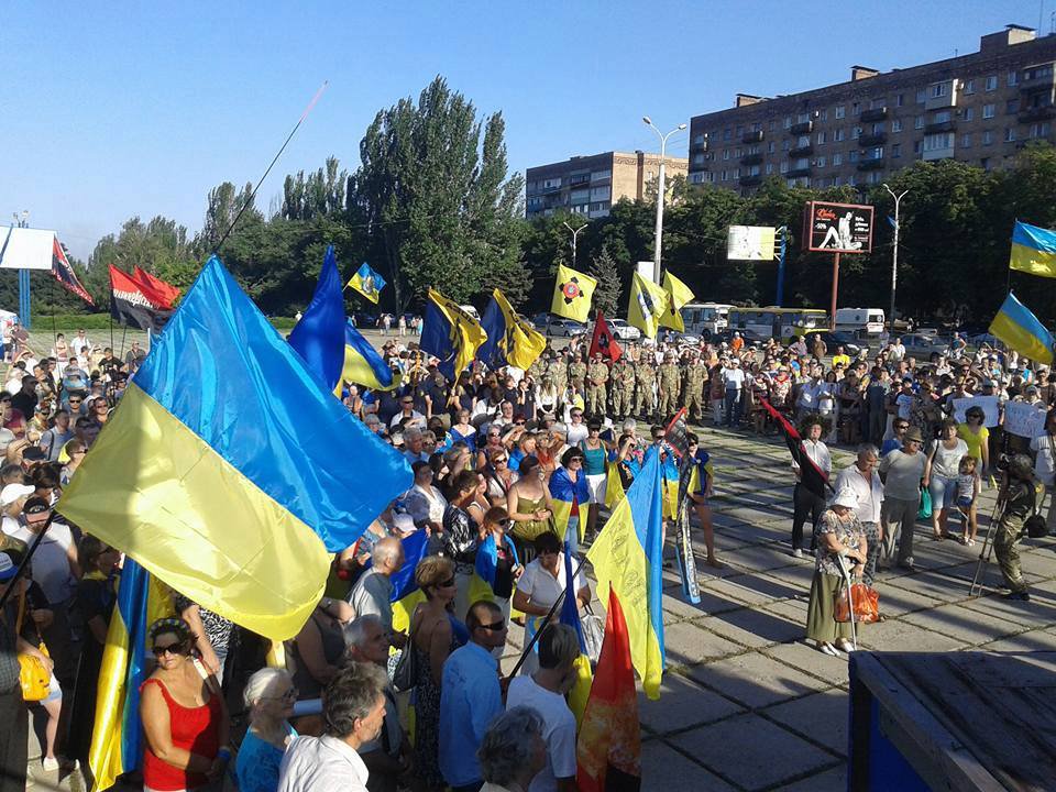 Новые "достижения" и скромное обаяние свидетелей секты майдана... Новые "достижения" и скромное обаяние свидетелей секты майдана...