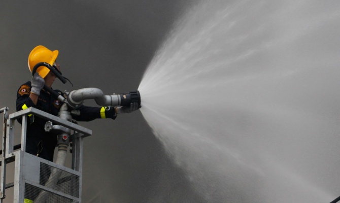 На заводе по производству алюминия в штате Миссури произошел мощный взрыв На заводе по производству алюминия в штате Миссури произошел мощный взрыв