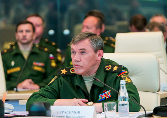 Киев объявил в розыск начальника российского Генштаба Киев объявил в розыск начальника российского Генштаба