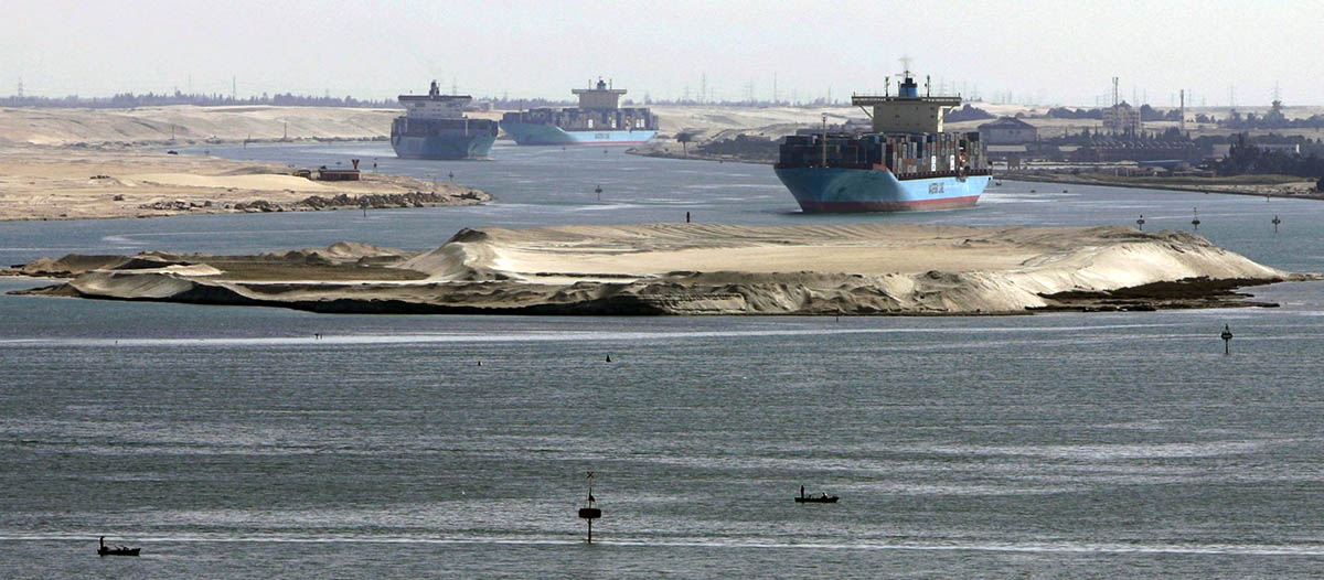 Египет построил "золотую жилу". Дублер Суэцкого канала возвращает Каир в тройку ведущих игроков региона Египет построил "золотую жилу". Дублер Суэцкого канала возвращает Каир в тройку ведущих игроков региона