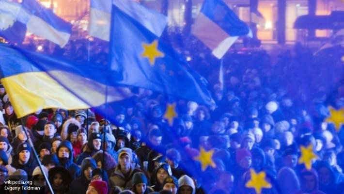 Украинцы получили повестки с призывом к «Майдану-3» Украинцы получили повестки с призывом к «Майдану-3»