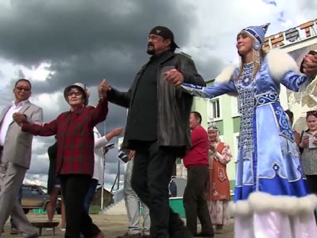 Стивен Сигал приехал в Якутию за своими «корнями»