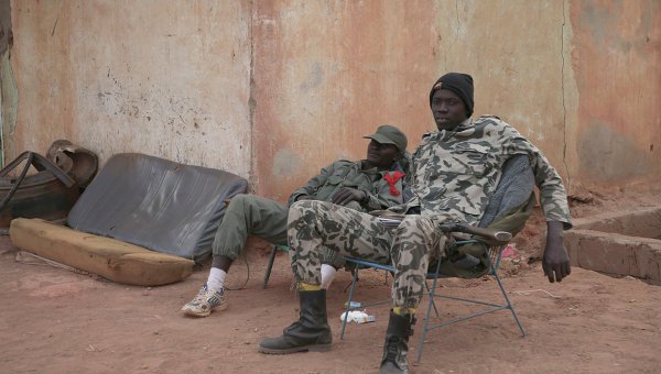 FRANCE24: украинские пилоты ООН находятся в атакованном боевиками отеле Мали FRANCE24: украинские пилоты ООН находятся в атакованном боевиками отеле Мали