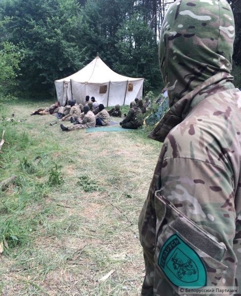 «Белорусские хлопцы» пополнят новое подразделение «Правого сектора» «Белорусские хлопцы» пополнят новое подразделение «Правого сектора»