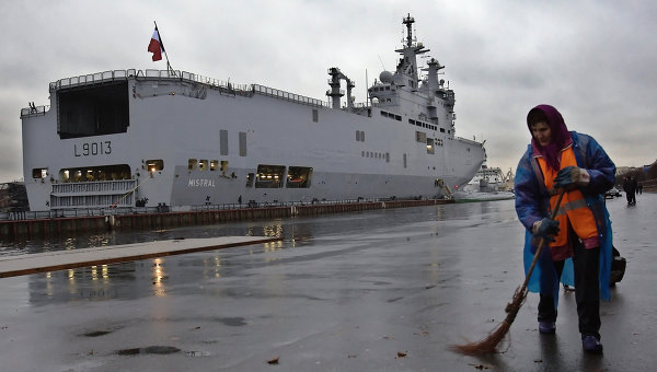 Мнение: французы не простят Олланду срыва сделки по «Мистралям» Мнение: французы не простят Олланду срыва сделки по «Мистралям»