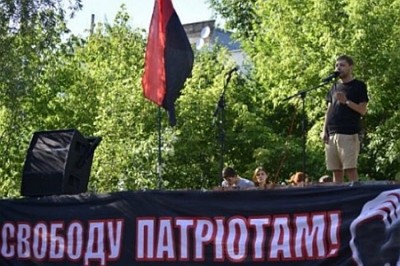 Укронаци требуют выдать ордена убийцам Олеся Бузины Укронаци требуют выдать ордена убийцам Олеся Бузины