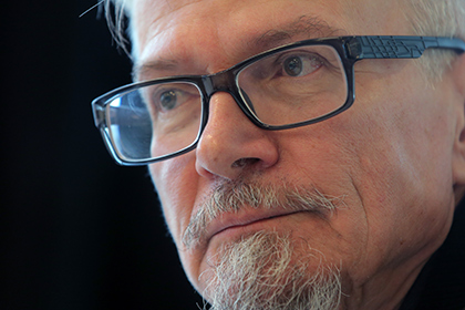 Воюют плохо, легче с книгами 