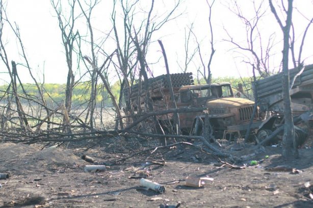 Ополчение ДНР уничтожило батарею "Градов" укрофашистов Ополчение ДНР уничтожило батарею "Градов" укрофашистов