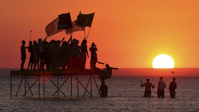 Украина выбрала «отдых с оккупантами» Украина выбрала «отдых с оккупантами»