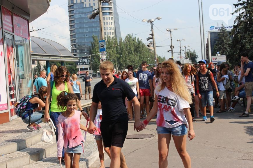 Зомби-апокалипсис в Запорожье после которого сгорела Запорожская Сечь Зомби-апокалипсис в Запорожье после которого сгорела Запорожская Сечь