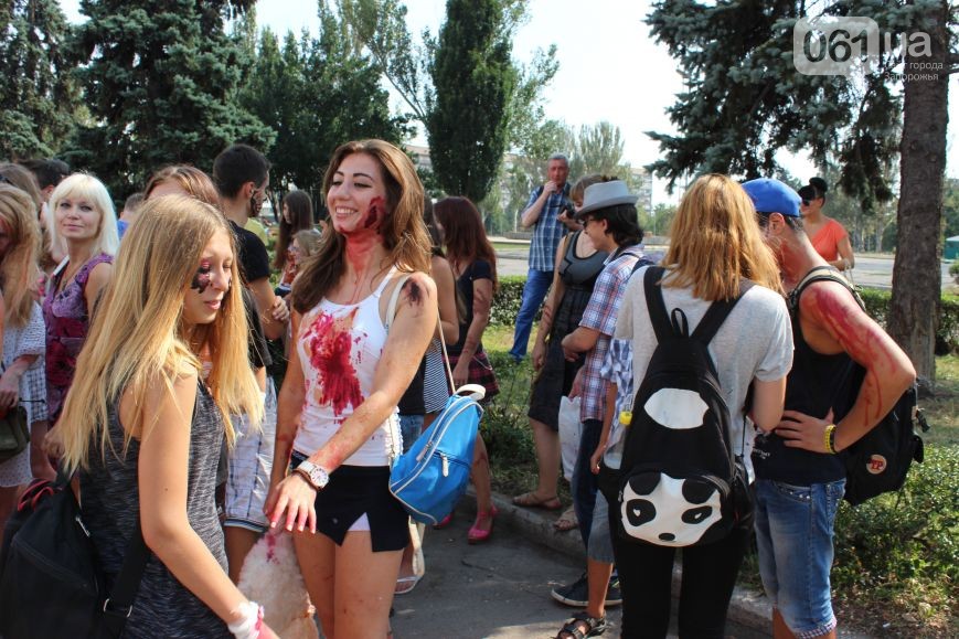 Зомби-апокалипсис в Запорожье после которого сгорела Запорожская Сечь Зомби-апокалипсис в Запорожье после которого сгорела Запорожская Сечь