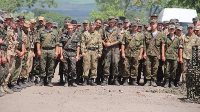 Солдаты ВСУ готовы с оружием идти на Киев Солдаты ВСУ готовы с оружием идти на Киев