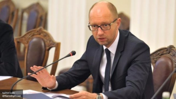 Яценюк в поздравлении напомнил, что на Украине процветает коррупция Яценюк в поздравлении напомнил, что на Украине процветает коррупция