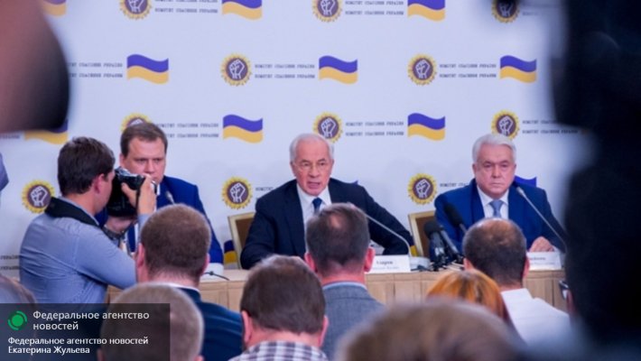 Азаров сравнил политику Киева с массовым зомбированием Азаров сравнил политику Киева с массовым зомбированием