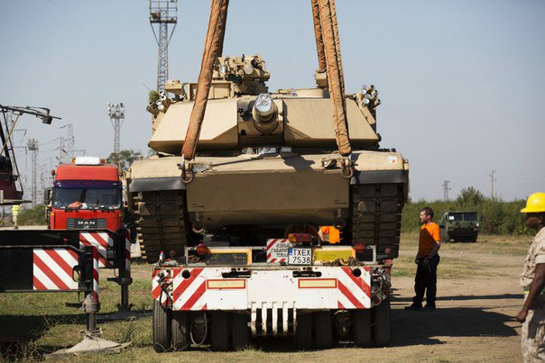 Американские войска прибывают в Болгарию и готовятся к Польше...
