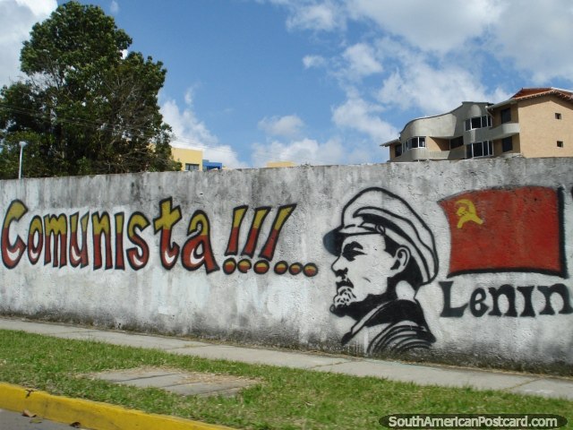 Ленин шагает по миру... Ленин шагает по миру...