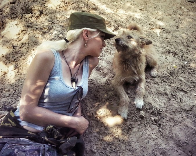 Участница «Дома-2» под пулями снимает фильм о Новороссии