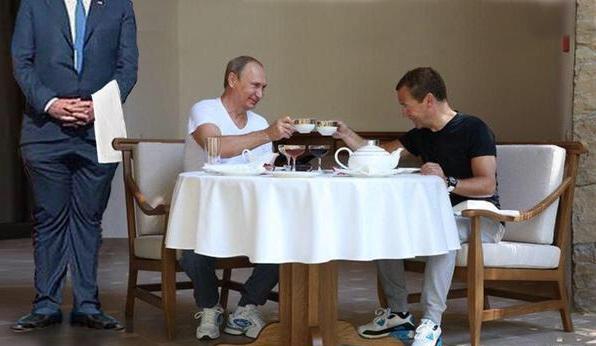 Тренировка первых лиц России взорвала соцсети