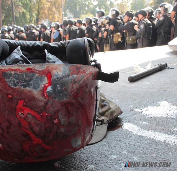 Украинский политолог о событиях в Киеве: Новый «майдан» невозможен без отмашки Запада Украинский политолог о событиях в Киеве: Новый «майдан» невозможен без отмашки Запада