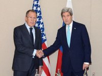 Запад убаюкивает «русского медведя»