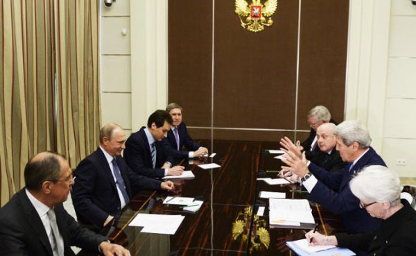 Запад убаюкивает «русского медведя»