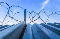 МВД Латвии предлагает построить стену на границе с Россией