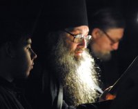 На блокпосту возле Волновахи украинские военные арестовали группу православных священников и монахов