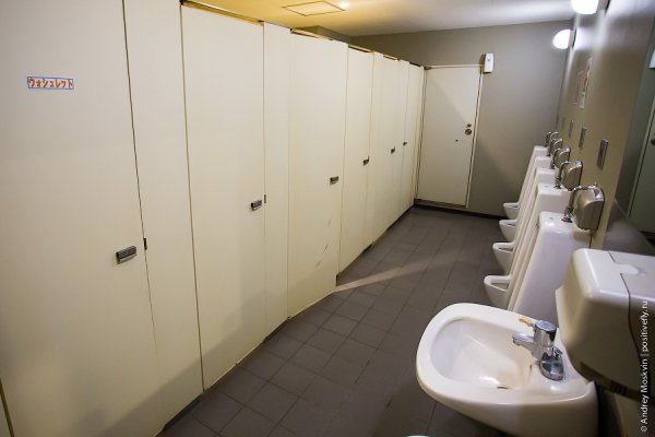 Моя жизнь в капсуле. Япония, Токио.