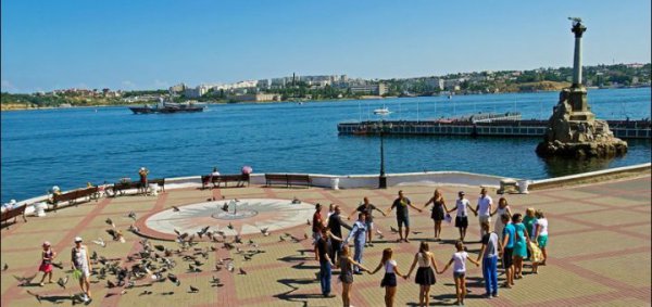 Чему радуются крымчане