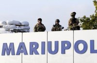 Толпы счастливого народа в Мариуполе