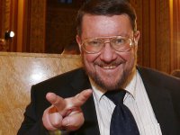 Сатановский: А яйца я тебе здесь оторву, "генерал-майор" сраных войск!!!