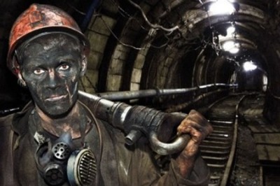 Николай Азаров поздравил шахтеров Николай Азаров поздравил шахтеров