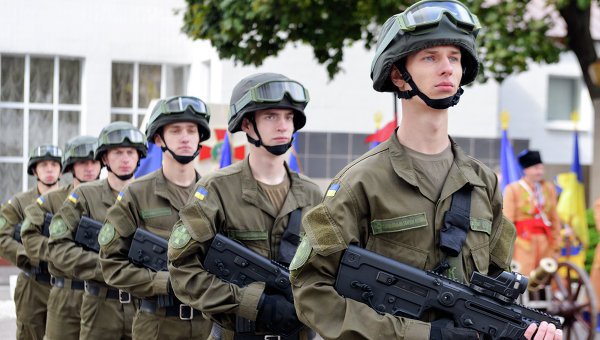 Минобороны Украины просит удвоить финансирование в 2016 году Минобороны Украины просит удвоить финансирование в 2016 году