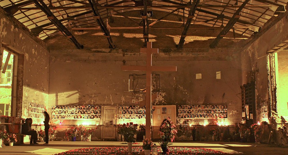 В Беслане вспоминают жертв теракта В Беслане вспоминают жертв теракта