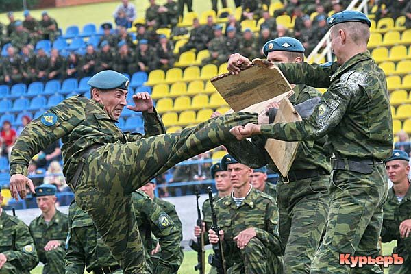 76-я дивизия приглашает псковичей на празднование своего дня рождения 76-я дивизия приглашает псковичей на празднование своего дня рождения