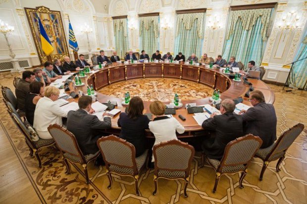 Политика Украины. Иллюзия врага Политика Украины. Иллюзия врага